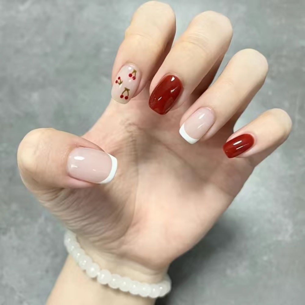 Press on nails